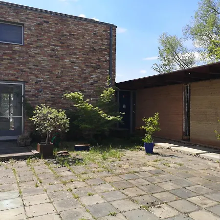 Künstler&architektenhaus Mit Tollen Möglichkeiten Privatunterkunft
