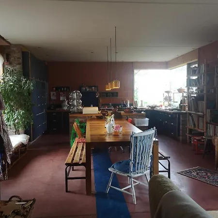 Privatunterkunft Künstler&architektenhaus Mit Tollen Möglichkeiten